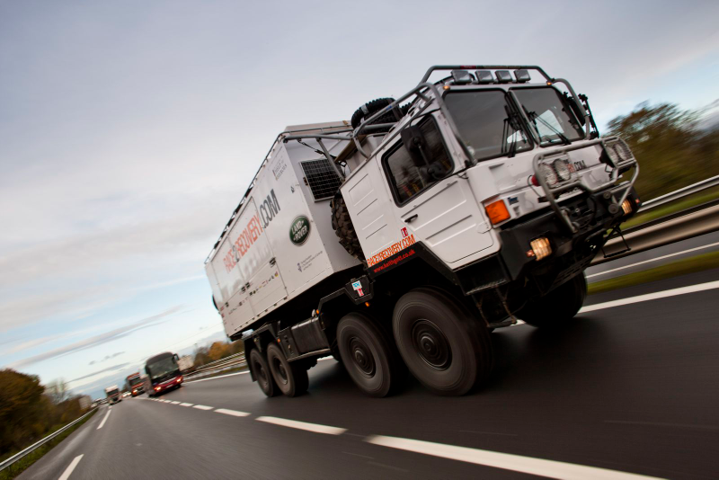 Illustration for article titled Land Rover-Sponsored Race2Recovery Sets Sail To Dakar